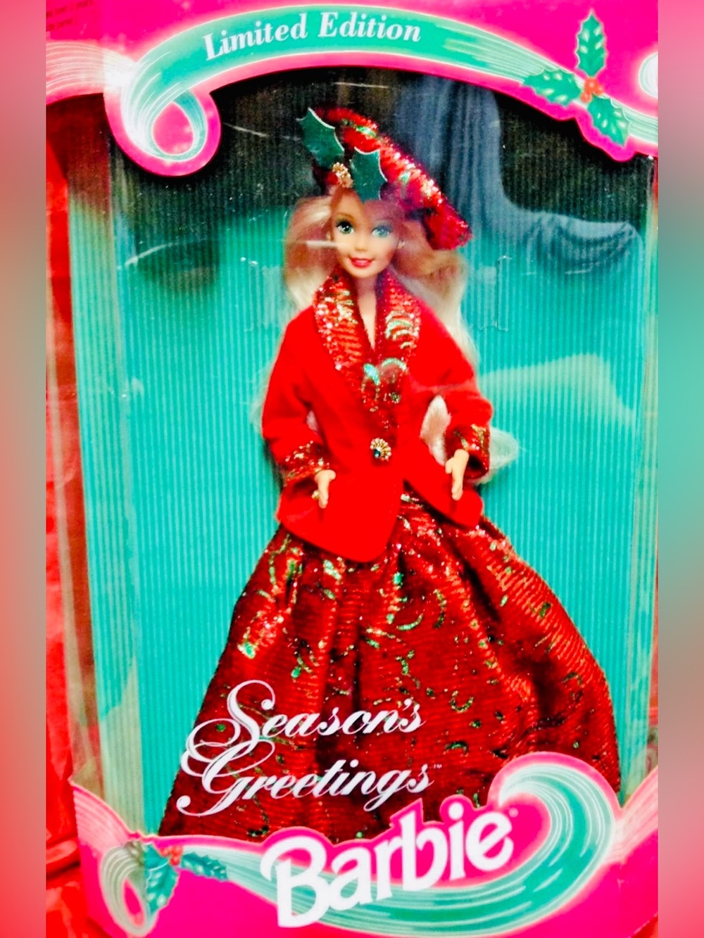 Mattel Barbie Doll Seasons Greetings 1994 NRFB #12384 Christmas